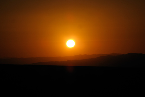 Päikeseloojang Atacama kõrbes