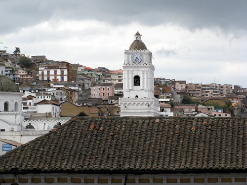 Quito kirikutornid (2)