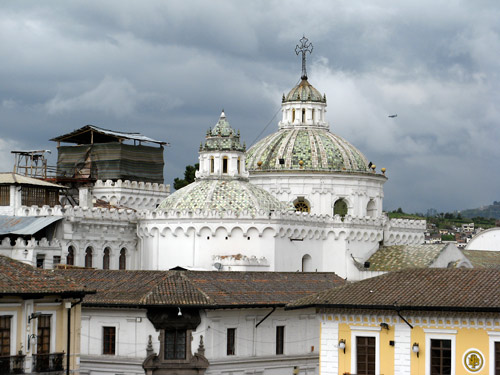 Quito Kirikutornid (1)